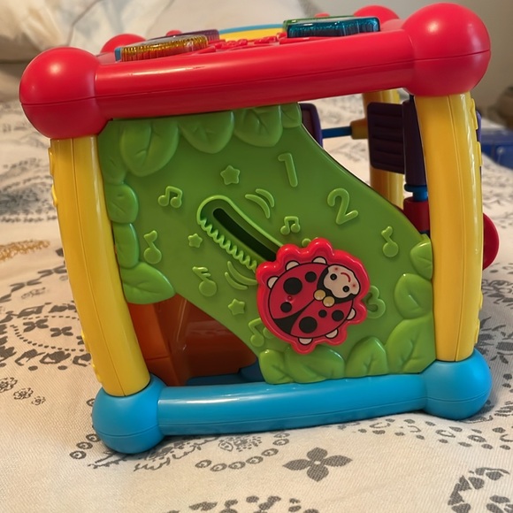 Vtech Busy Learners Activity Cube - Picture 4 of 5